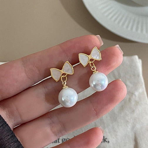 Stunning Pearl Earring for Daily Wear