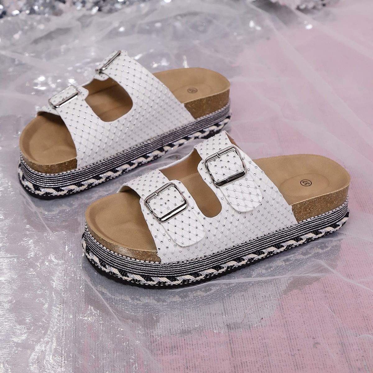 Graceful Orthopedic Sandals for Modern Look
