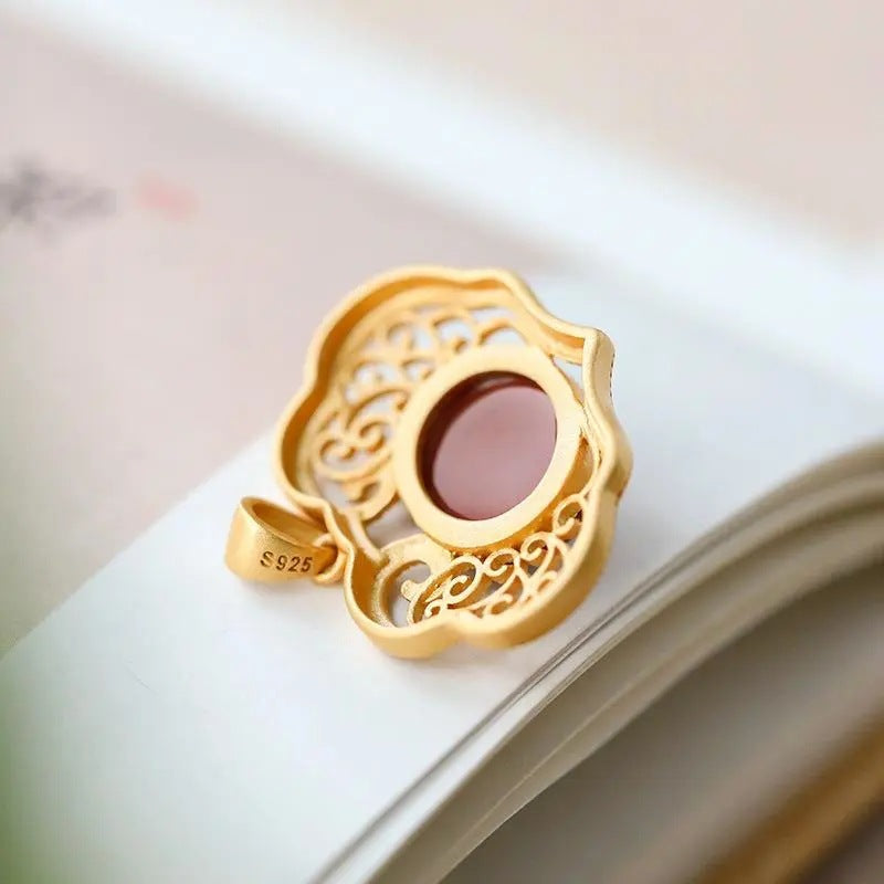 Romantic Gold Pendant for Special Moments