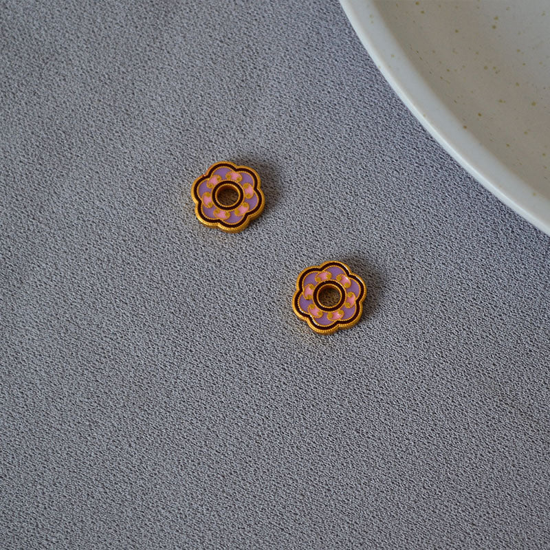 Beautiful Gold Earring with Unique Style