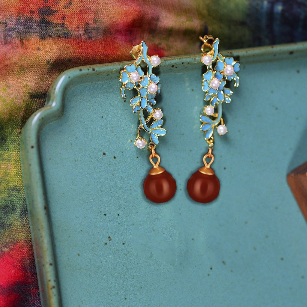 Charming Earring for Any Occasion