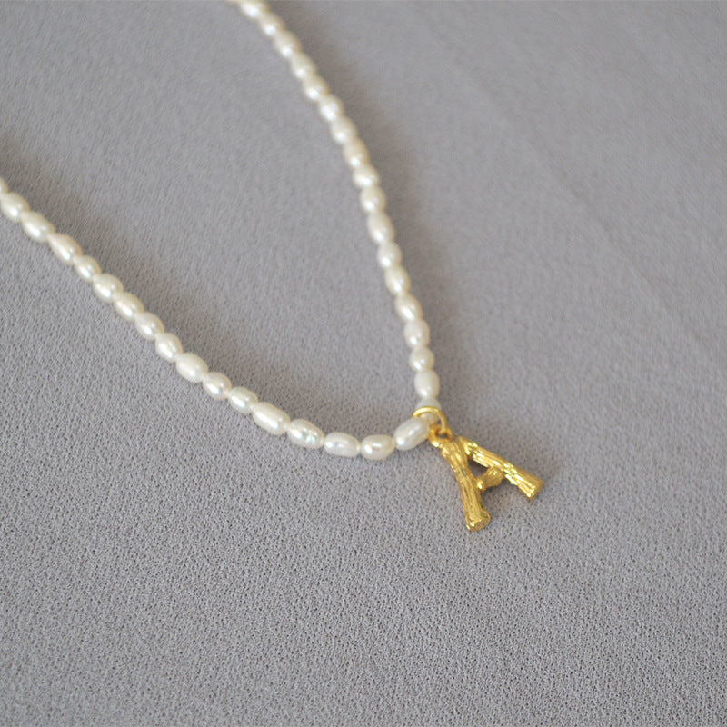 Romantic Pearl Necklace for Special Moments