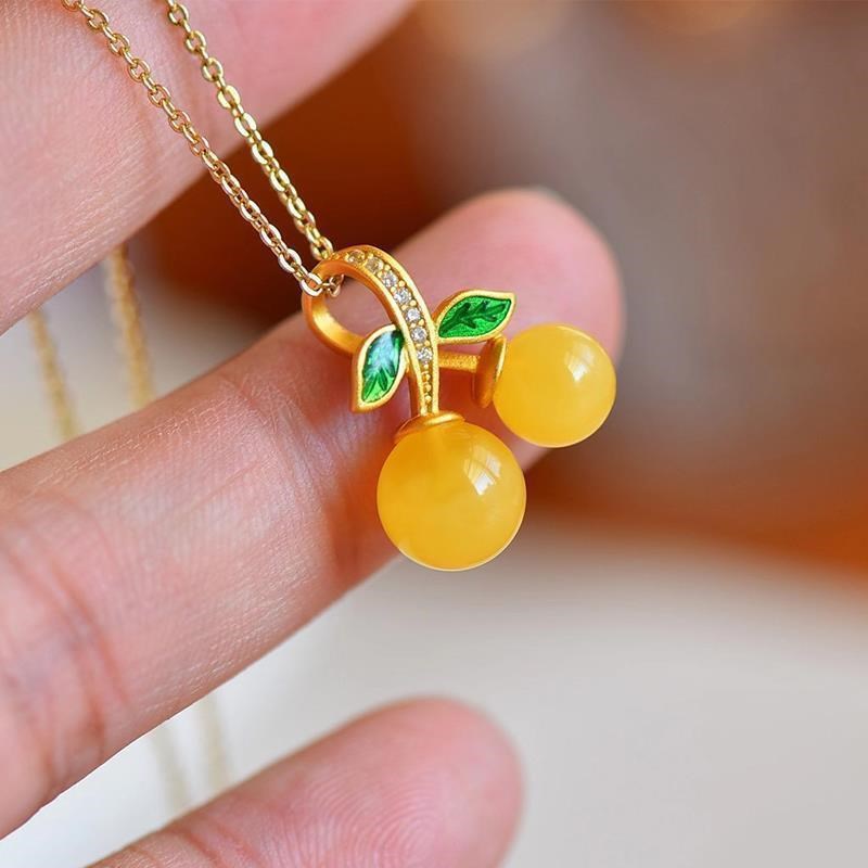 Romantic Gold Necklace for Special Moments