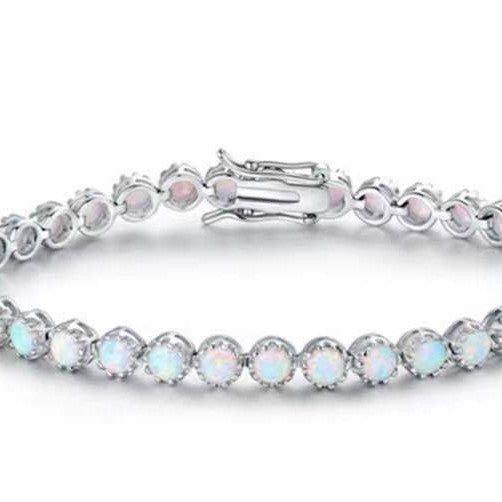 Charming Silver Bracelet for Any Occasion