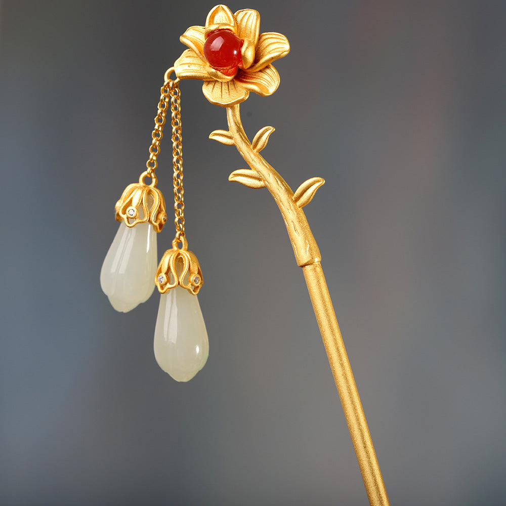Beautiful Gold Piece with Unique Style