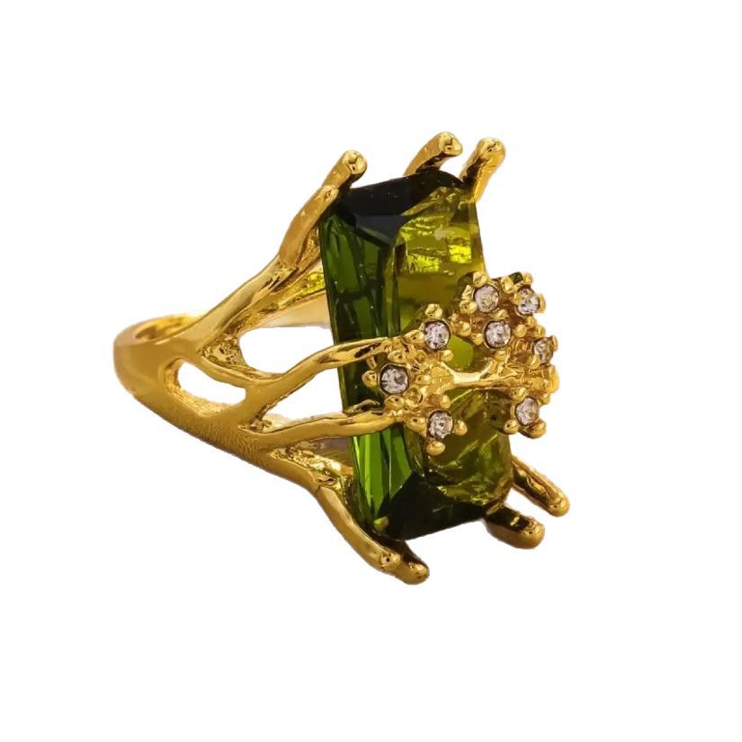 Romantic Gold Ring for Special Moments
