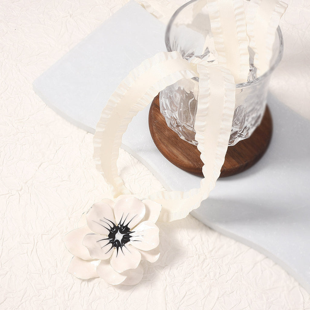 Classic Necklace with Timeless Appeal
