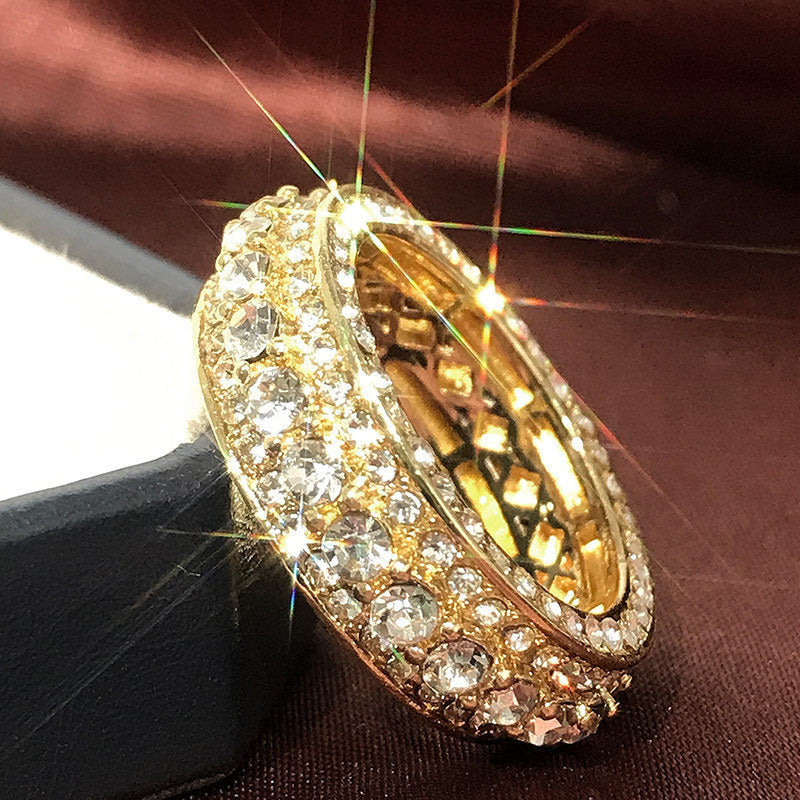 Charming Gold Ring for Any Occasion