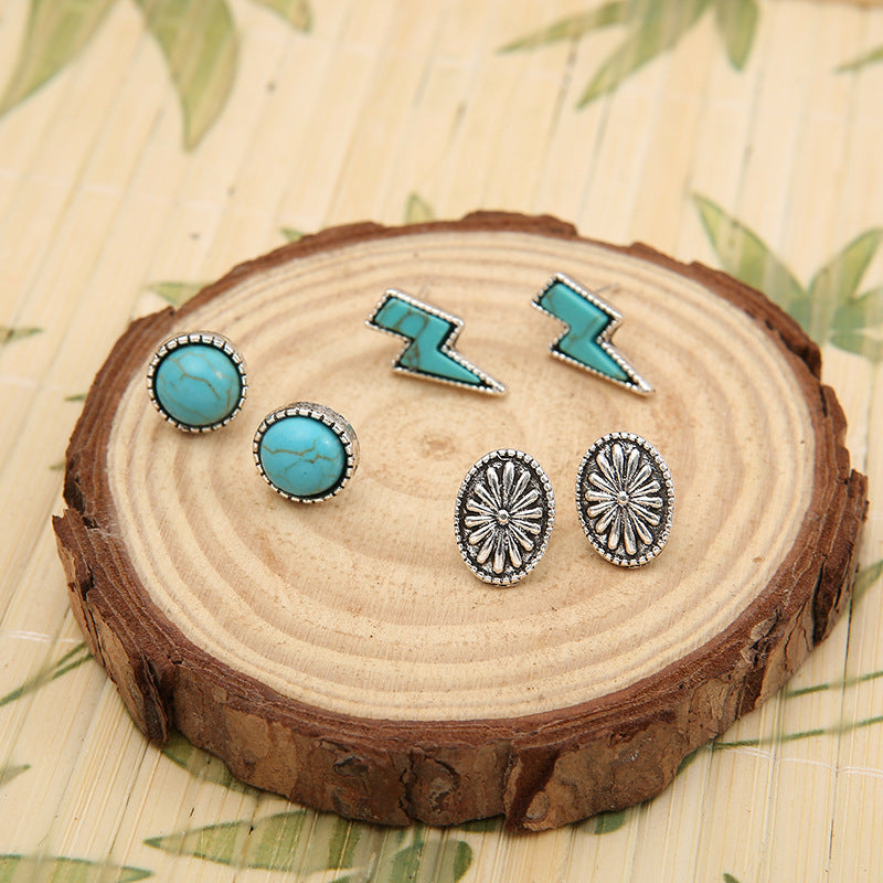 Beautiful Set with Unique Style