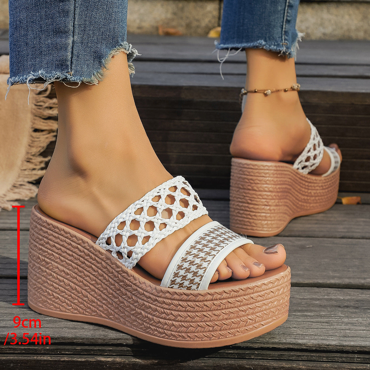 Chic Orthopedic Sandals with Unique Design