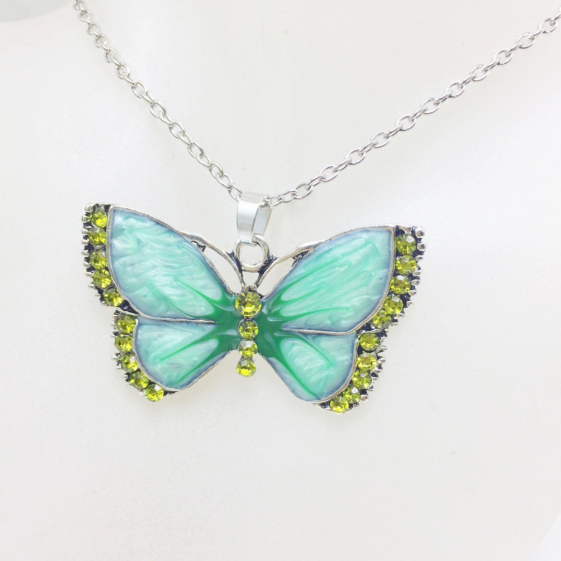 Stunning Necklace for Daily Wear