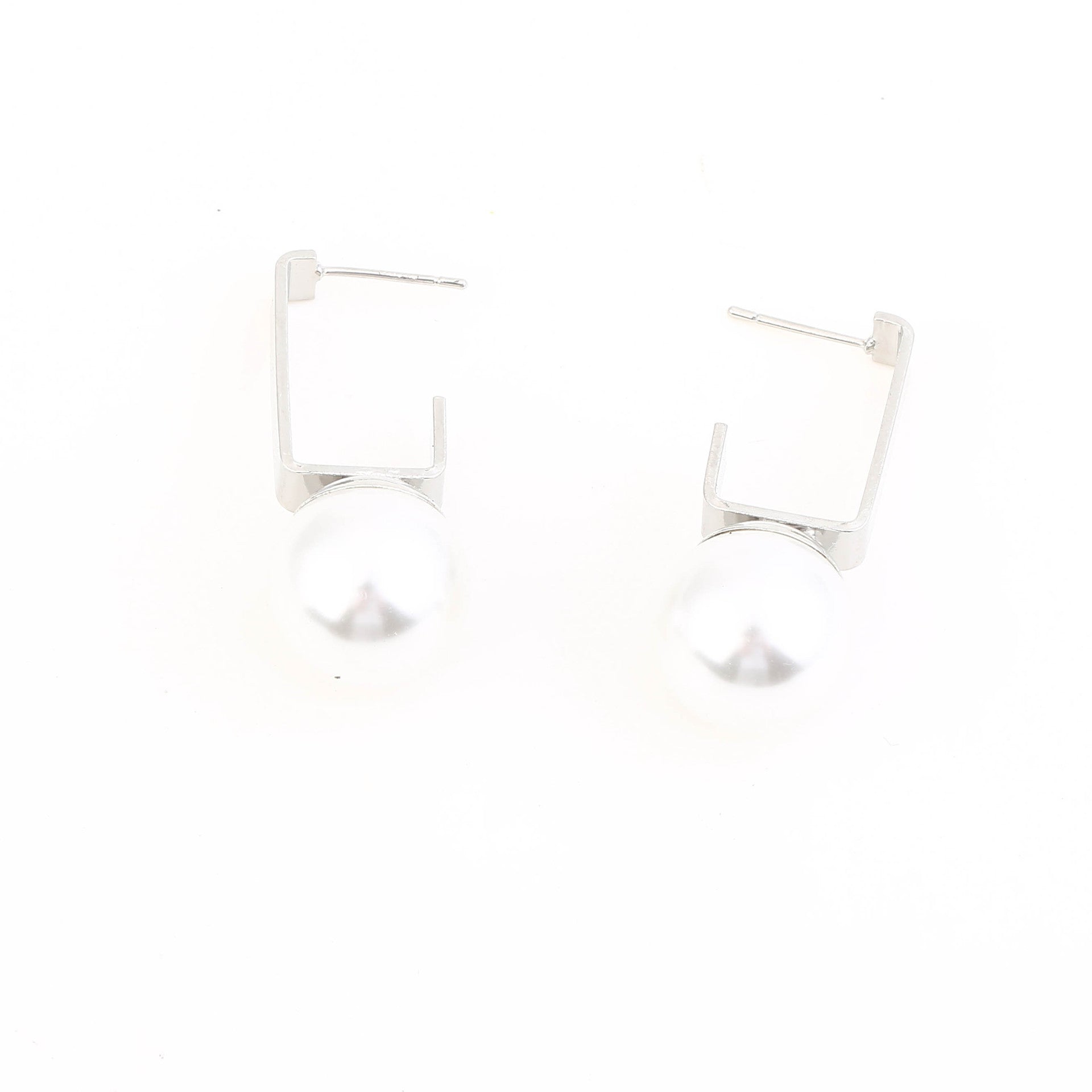 Elegant Pearl Earring for Every Occasion