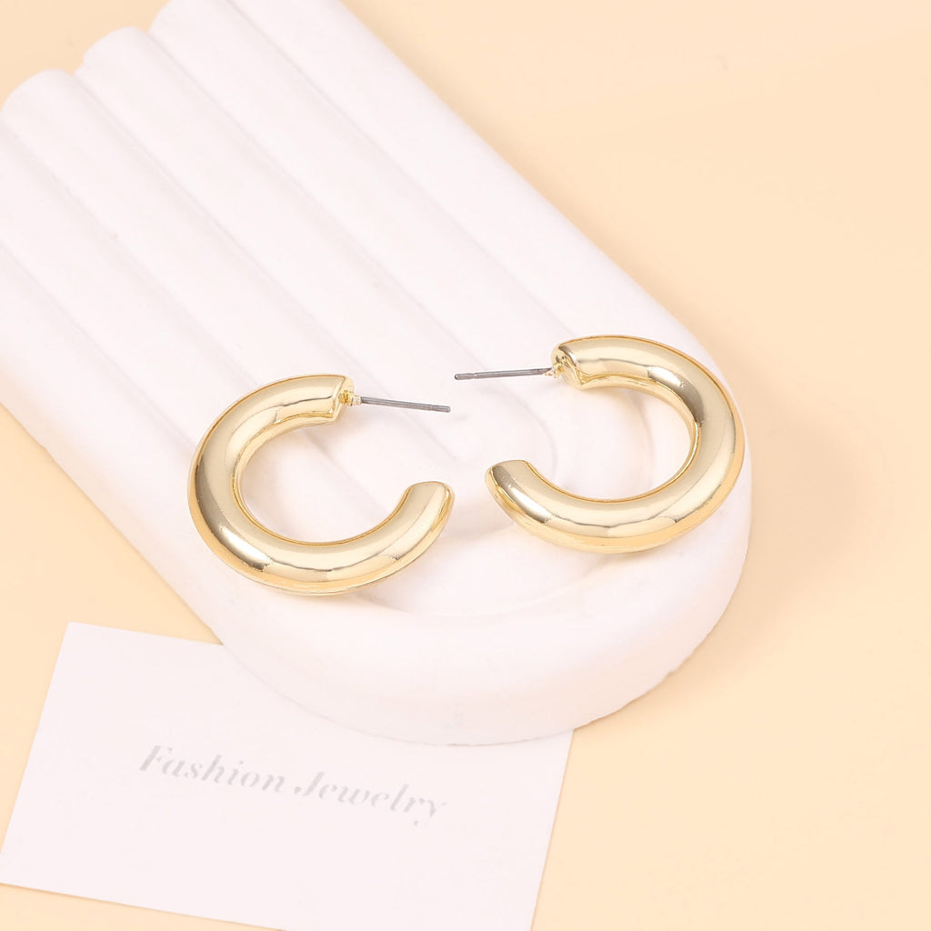 Classic Earring with Timeless Appeal