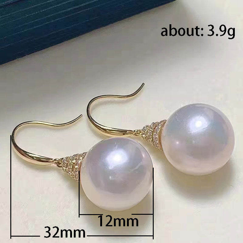 Classic Pearl Earring with Timeless Appeal
