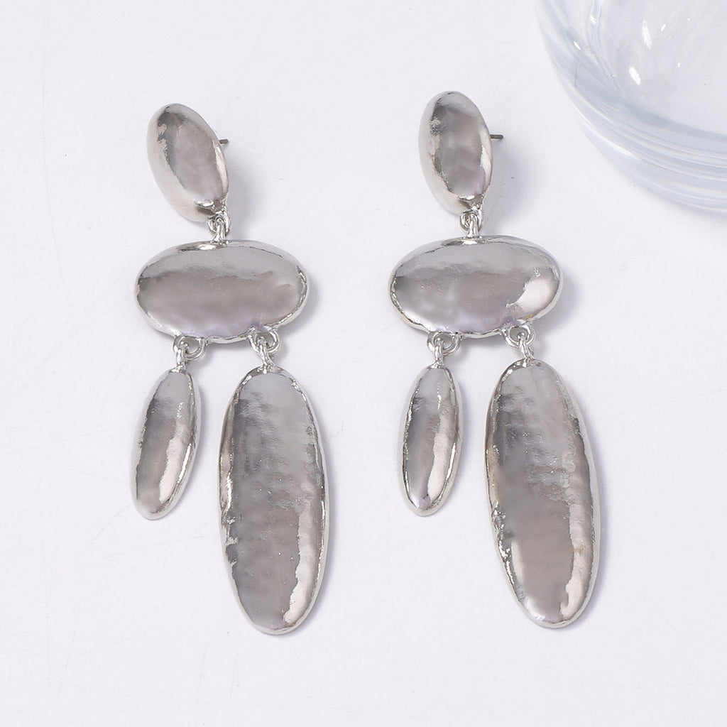 Charming Piece for Any Occasion