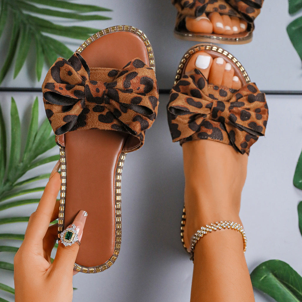 Chic Orthopedic Sandals with Unique Design