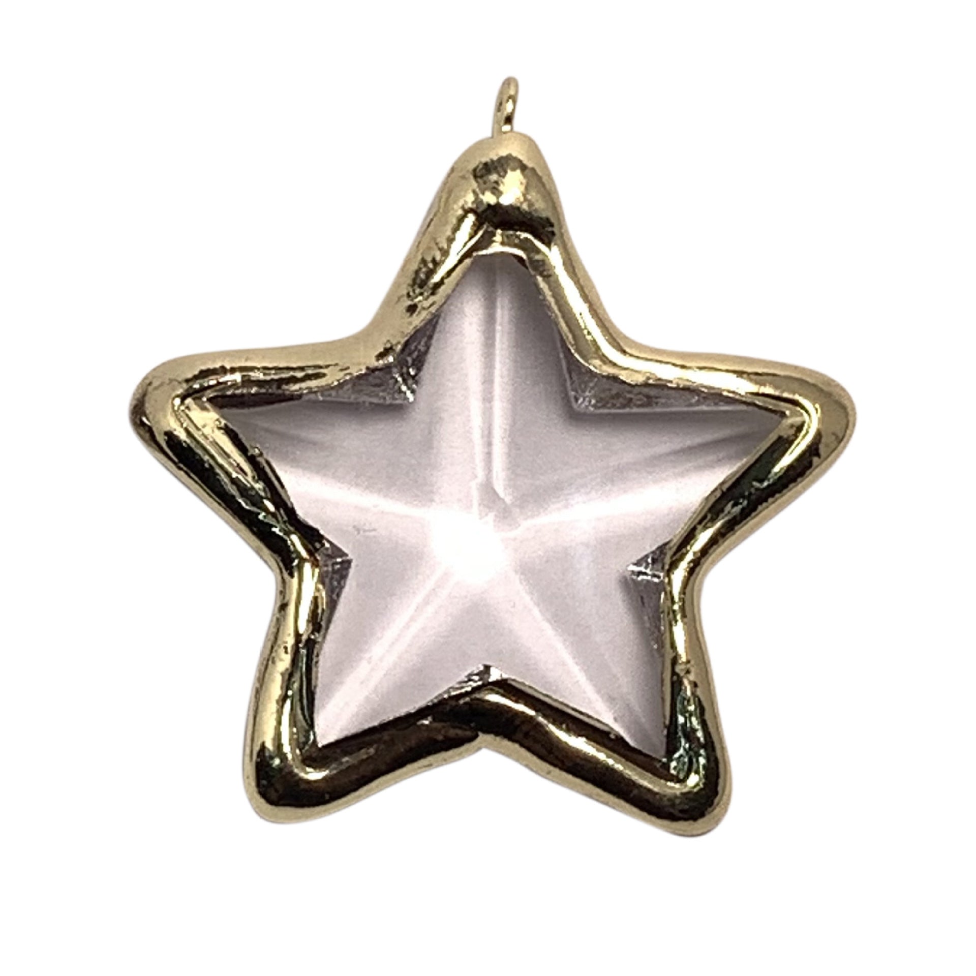Classic Gold Pendant with Timeless Appeal