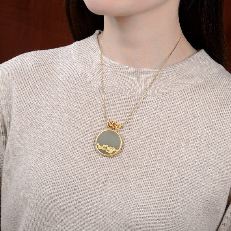 Romantic Gold Necklace for Special Moments