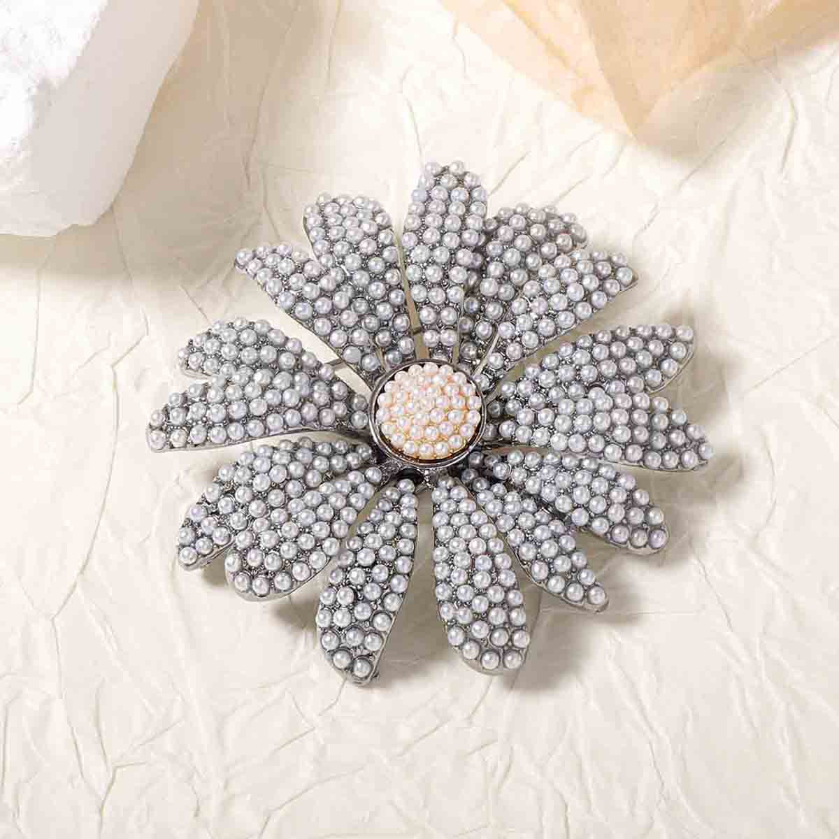 Charming Piece for Any Occasion