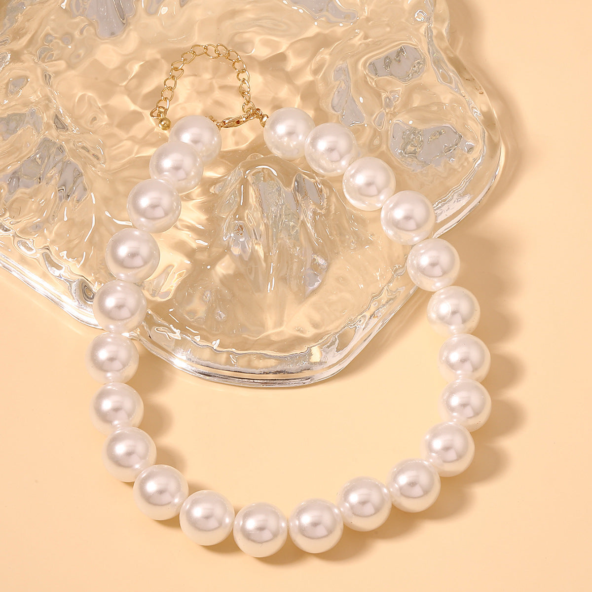 Elegant Pearl Necklace for Every Occasion