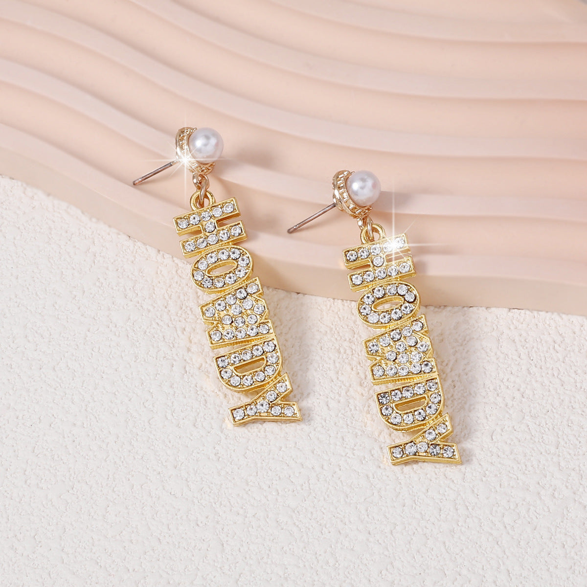 Classic Pearl Earring with Timeless Appeal
