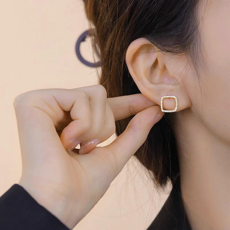 Romantic Earring for Special Moments