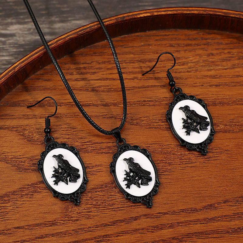 Stunning Necklace for Daily Wear