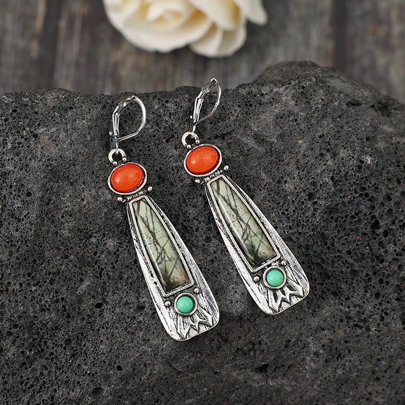 Charming Earring for Any Occasion