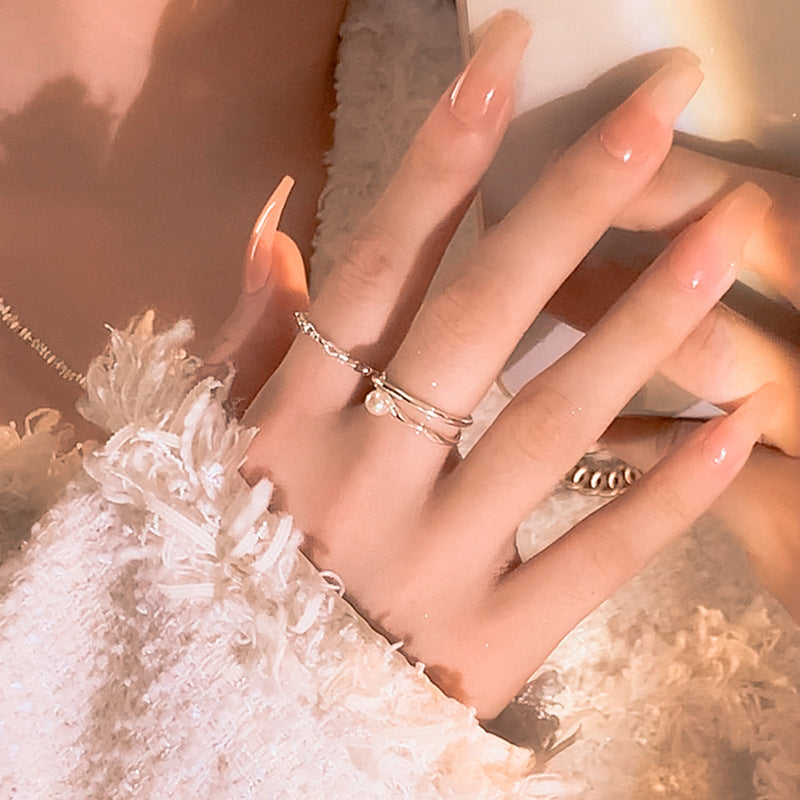 Beautiful Pearl Ring with Unique Style