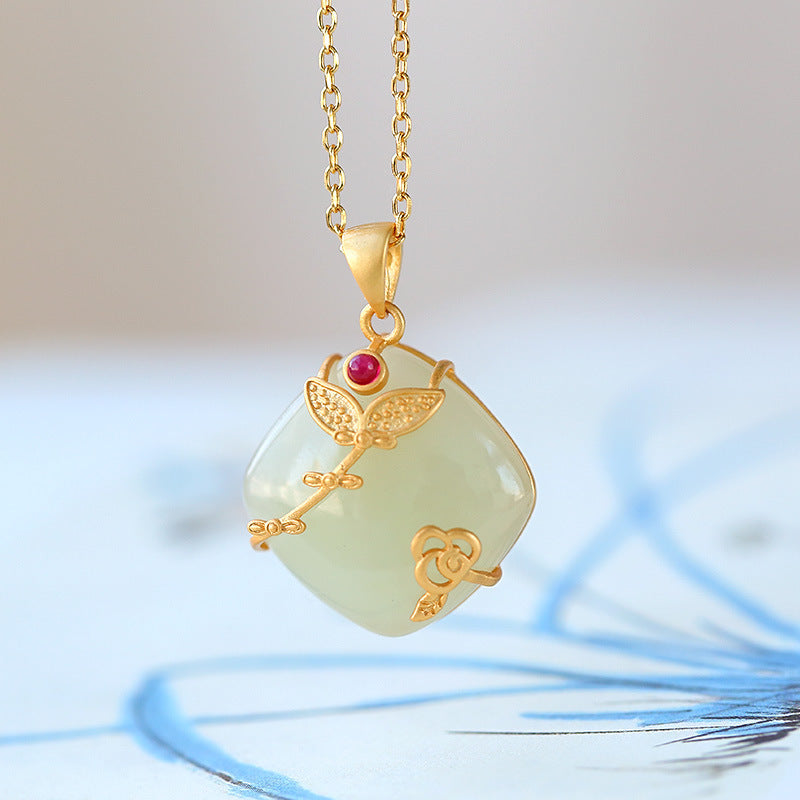 Stunning Gold Necklace for Daily Wear