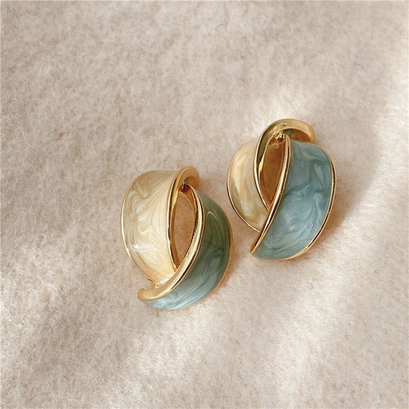 Stunning Earring for Daily Wear