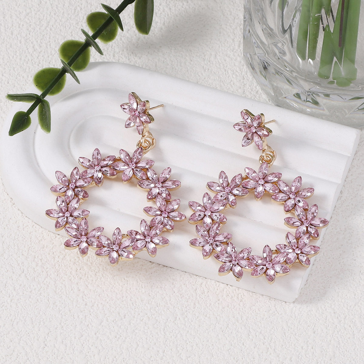 Charming Earring for Any Occasion