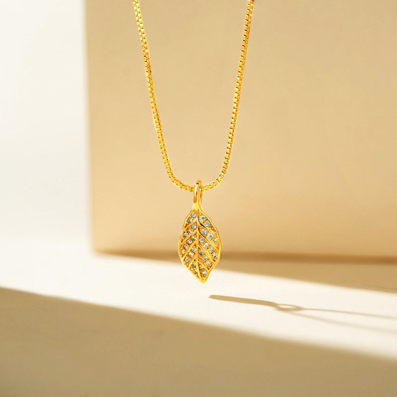 Classic Gold Necklace with Timeless Appeal