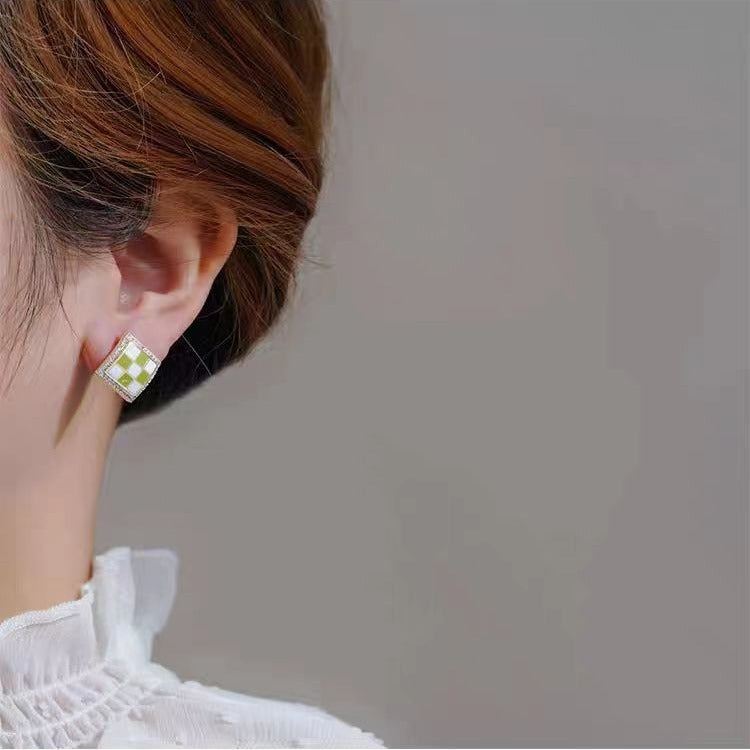 Stunning Earring for Daily Wear