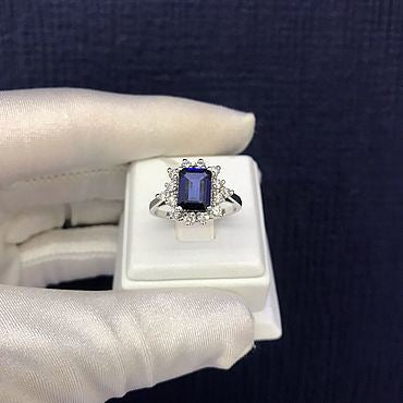 Classic Ring with Timeless Appeal