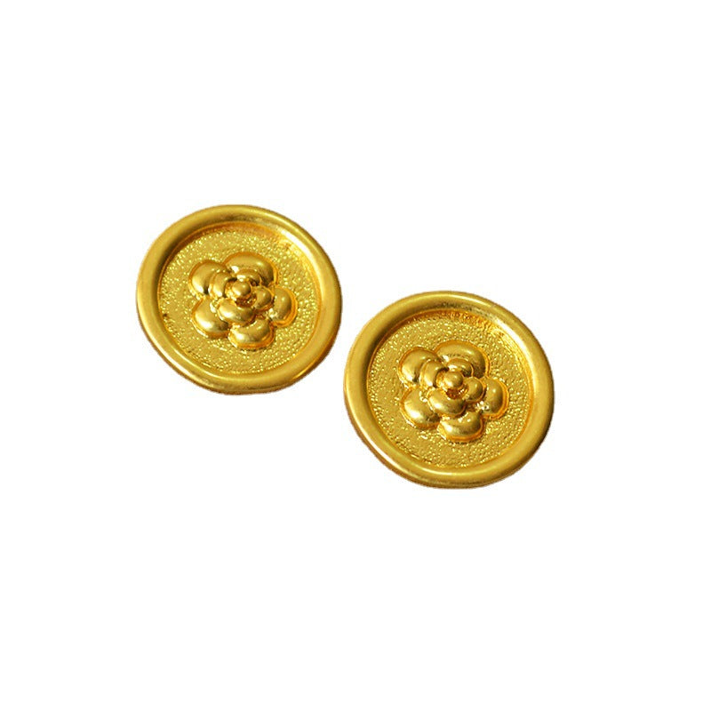Stunning Gold Earring for Daily Wear