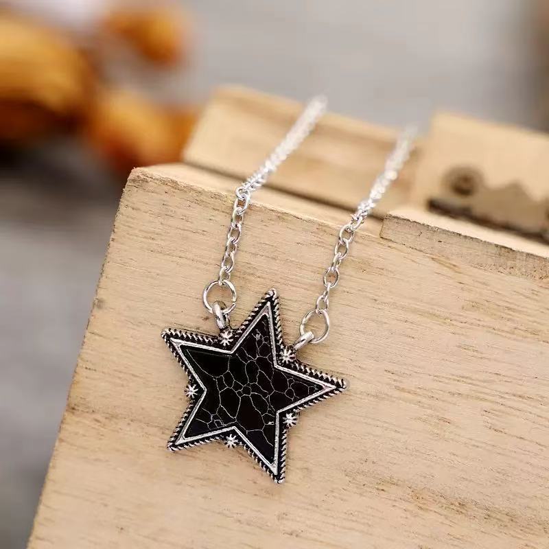 Charming Pendant for Any Occasion