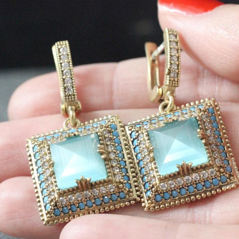 Beautiful Earring with Unique Style