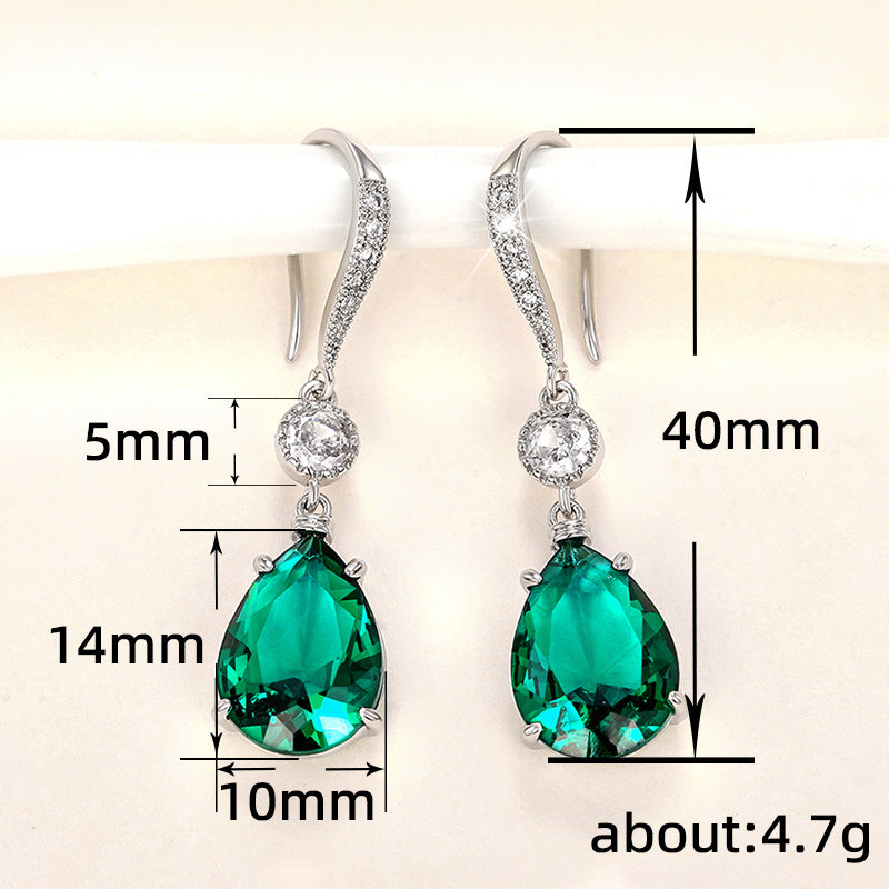 Charming Earring for Any Occasion