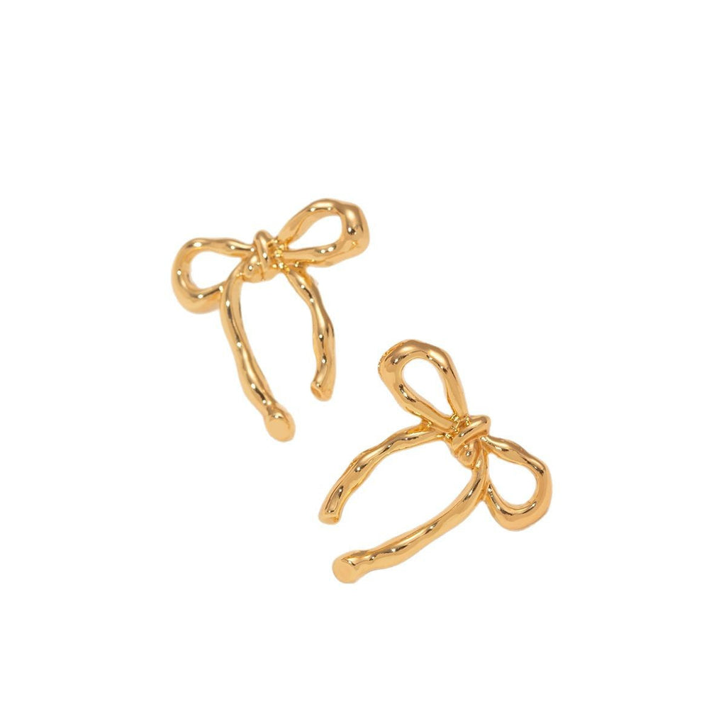 Romantic Gold Earring for Special Moments
