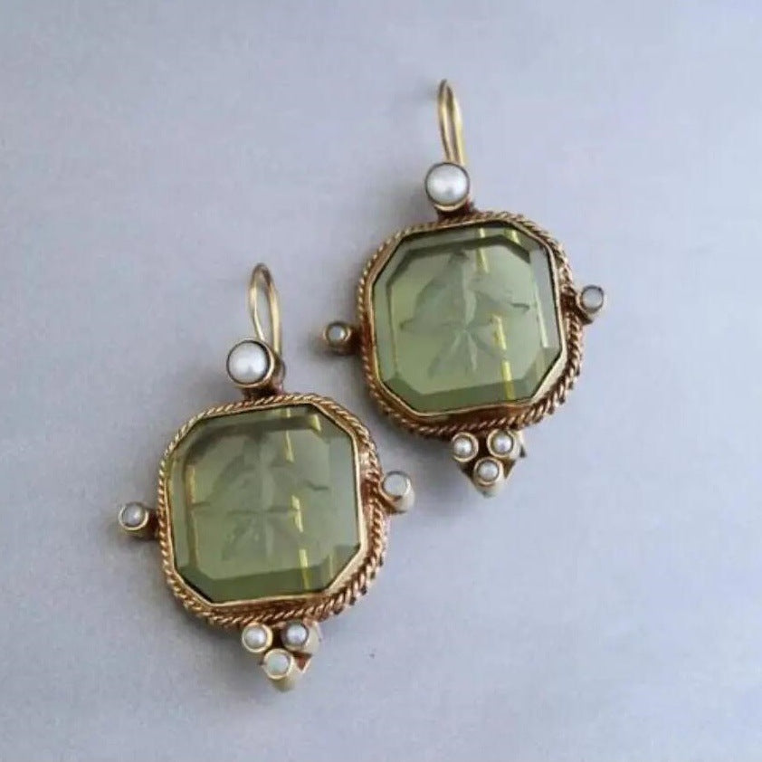 Stunning Earring for Daily Wear