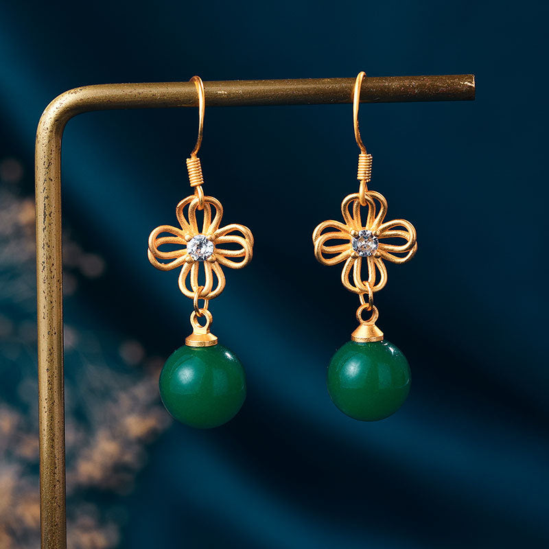 Romantic Gold Earring for Special Moments