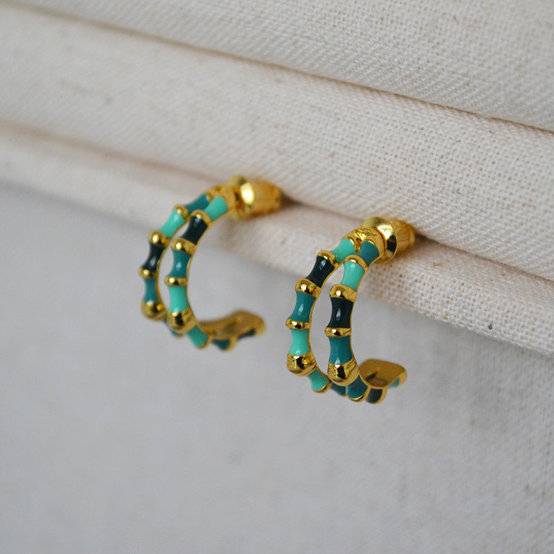 Classic Silver Earring with Timeless Appeal