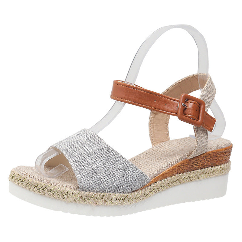 Graceful Orthopedic Sandals for Modern Look