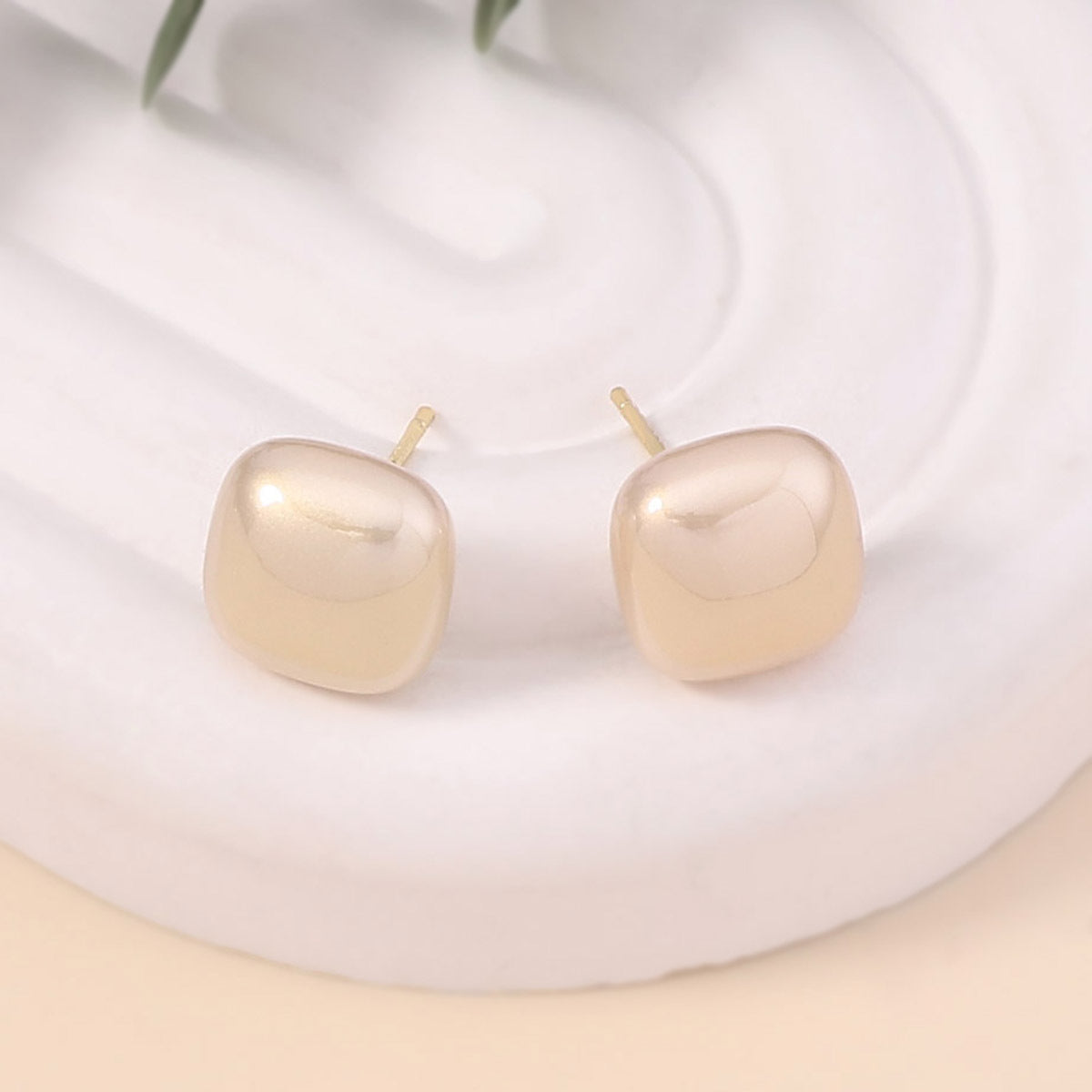 Elegant Pearl Earring for Every Occasion