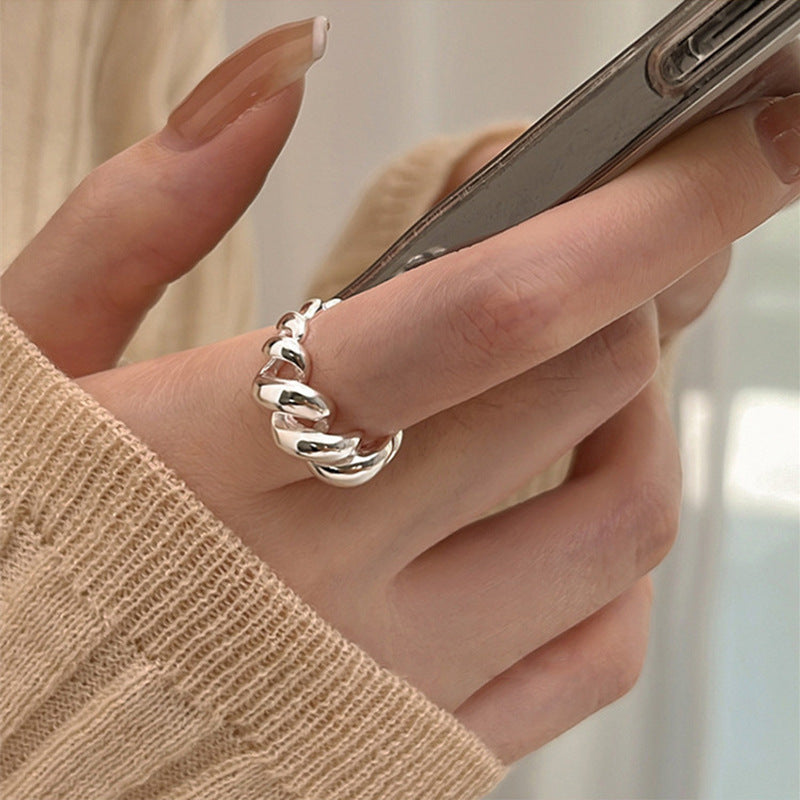 Charming Piece for Any Occasion