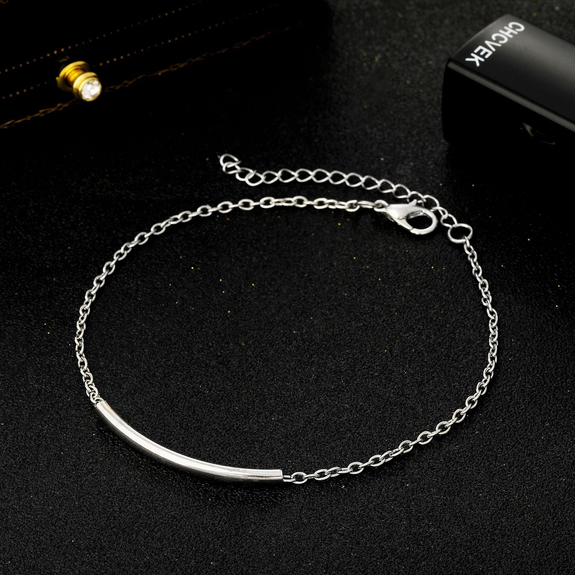 Classic Anklet with Timeless Appeal