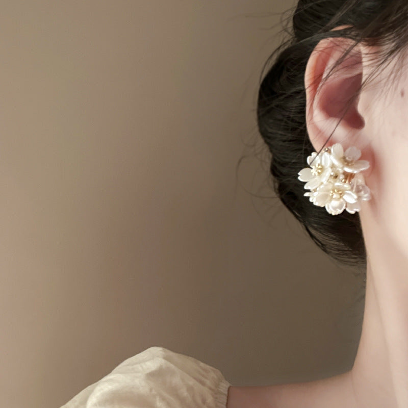 Classic Earring with Timeless Appeal