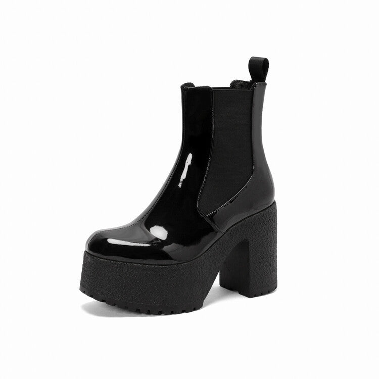 Graceful Orthopedic Boots for Modern Look