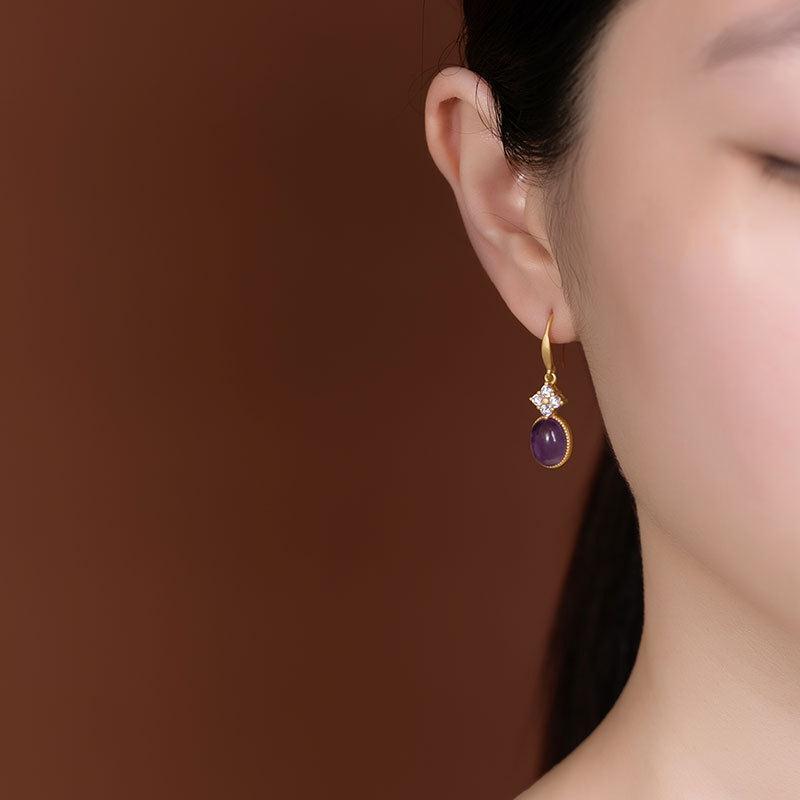 Elegant Gold Earring for Every Occasion